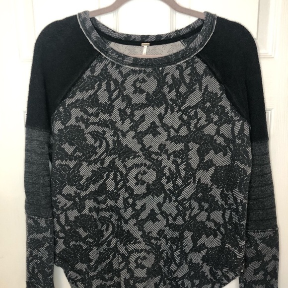 Free People Thermal Grey & Black Lace printed top with Zippers XS - Picture 3 of 9